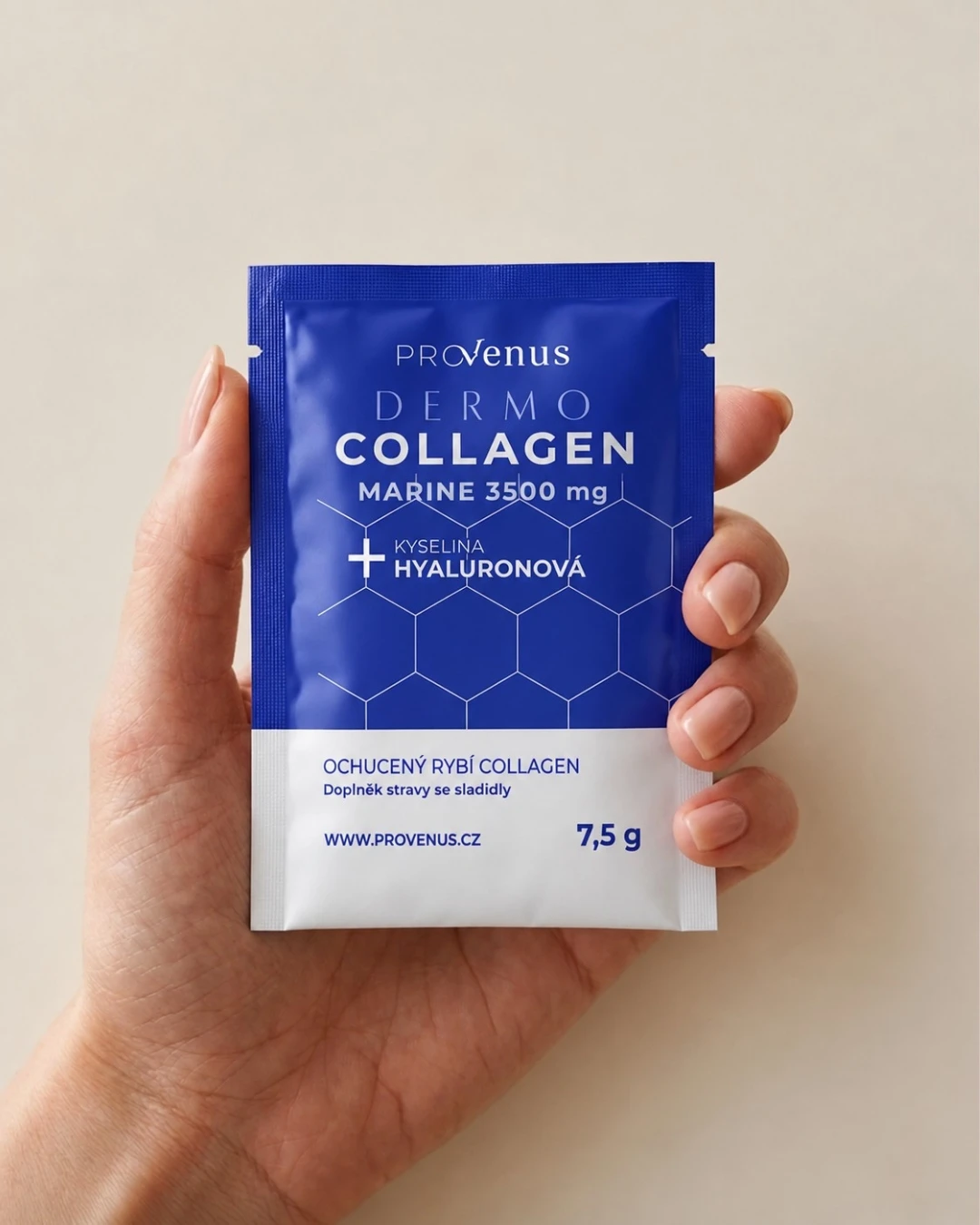 dermocollagen_marine_ruka DermoCollagen Marine 3500 mg 30 s&aacute;čků